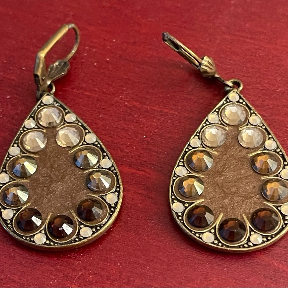Elegant Teardrop Earrings with Crystal Accents